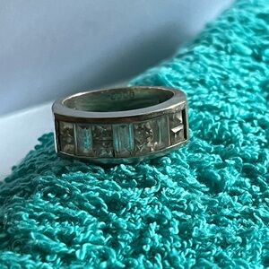 Elegant 925 Sterling Silver Band Ring